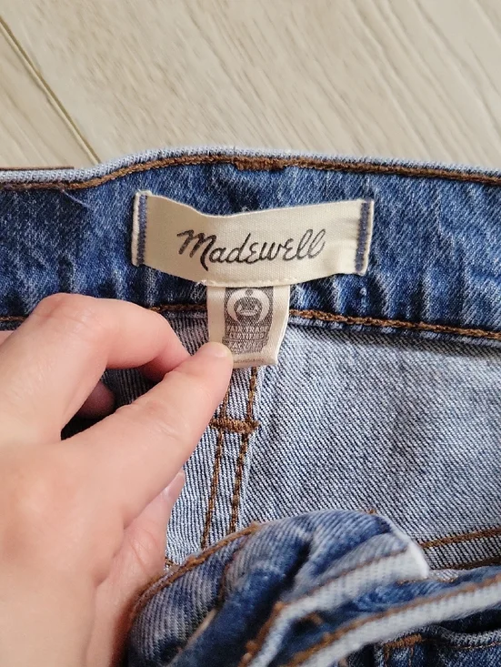 Madewell Petite Emmette Wide Leg High Waisted Jeans - 24P - Picture 4 of 5